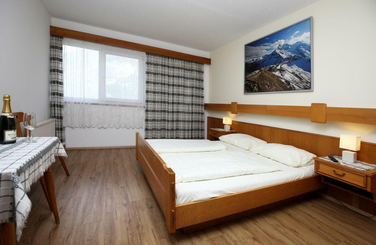 Dorfgasthof Hotel Staberhof Kellerberg エクステリア 写真
